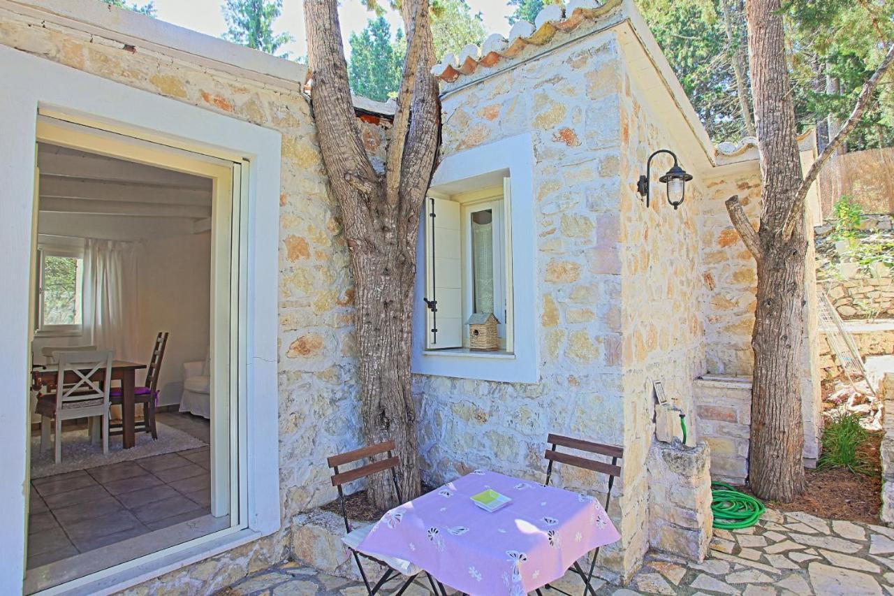 Lili Luxury Cottage Gaios Exterior photo